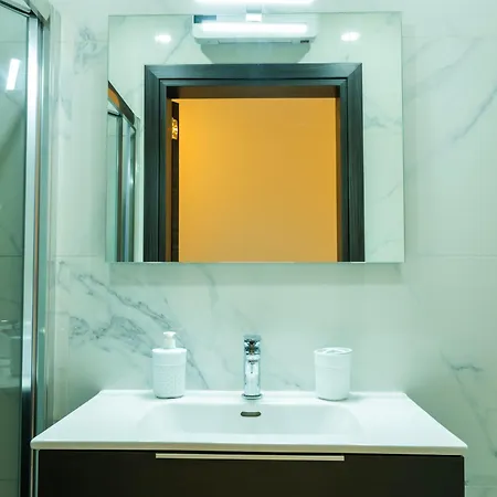 Apartamento Ra6 - New, Bright & Spacious - Sliema-gzira Area!