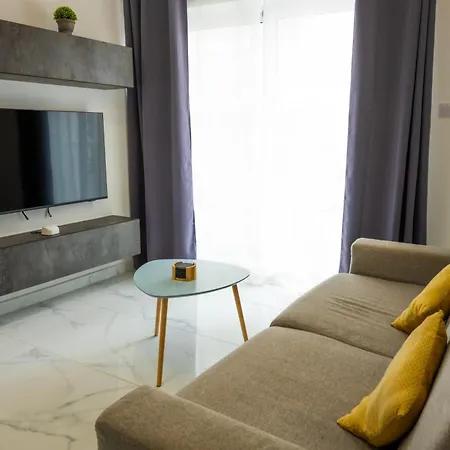 Apartamento Ra6 - New, Bright & Spacious - Sliema-gzira Area! Gzira