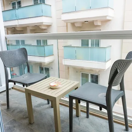 Apartamento Ra6 - New, Bright & Spacious - Sliema-gzira Area! *