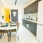 Ra6 - New, Bright & Spacious - Sliema-gzira Area!