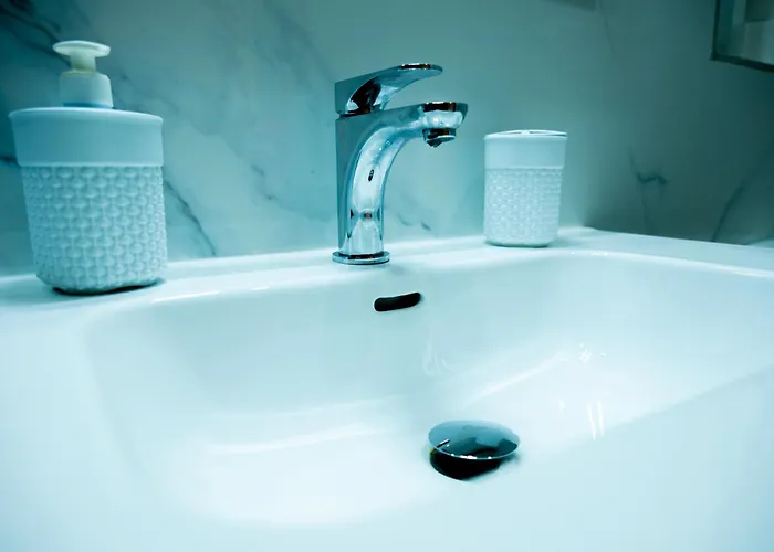 Ra6 - New, Bright & Spacious - Sliema-gzira Area!