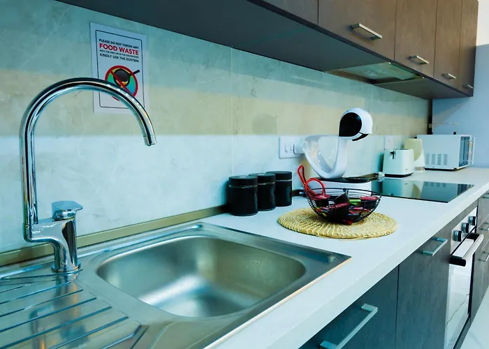 Ra6 - New, Bright & Spacious - Sliema-gzira Area!